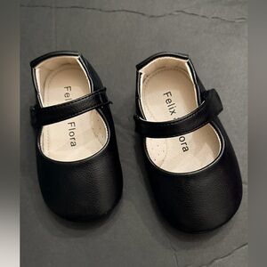 Felix Flora Girls' Black Mary Jane Dress Shoes